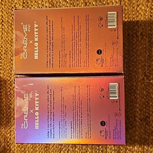 HELLO KITTY Silky Skin Spa Bundle (Two Bath Bomb & Sugar Body Scrub Sets) 🛁 - Picture 6 of 6